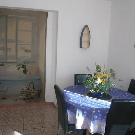 Le Lezard Provencal سانت أي جولف